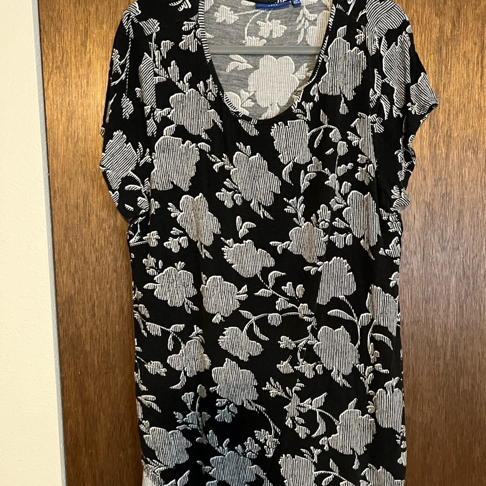 Apt 9 Black Floral Blouse